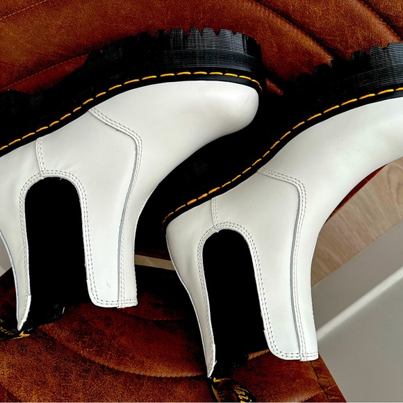 Never worn, Chelsea Chunky Boots, size 8. No box. - Picture 3 of 4